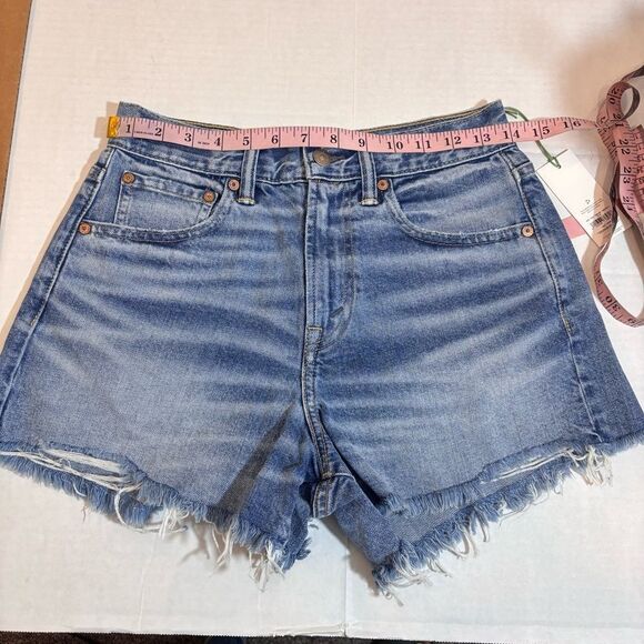 AE77  American Eagle The High Rise Cuff-OFF Medium Wash 27 Jean Shorts NEW - Picture 11 of 13